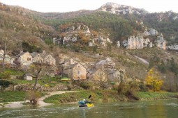 Bikerafting et bivouac dans les Gorges du Tarn